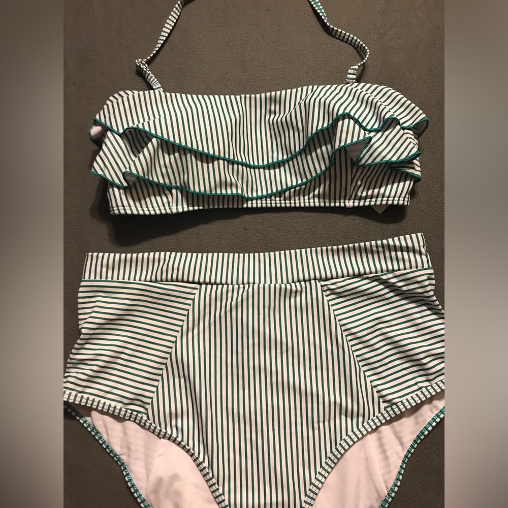 NEW Striped Ruffle Bikini - Picture 11 of 16